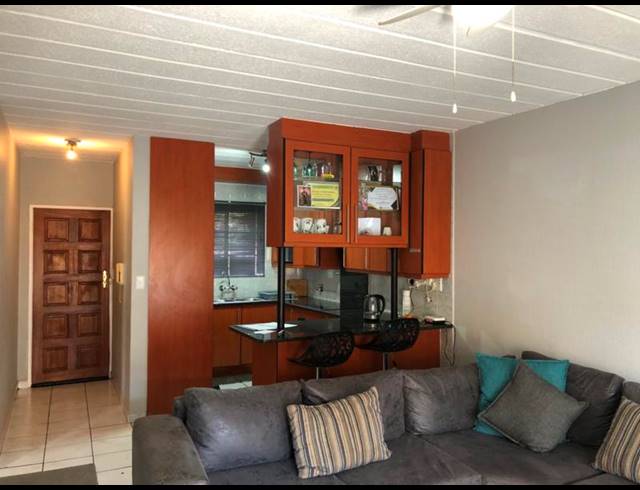 2 BEDROOM TOWNHOUSE FOR SALE IN EDEN GLEN